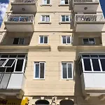 F9 1, Private Double With Private Bathroom In Shared Flat