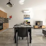Homestay F9 1, Private Double With Private Bathroom In Shared Flat *