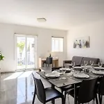 Homestay F9 1, Private Double With Private Bathroom In Shared Flat Msida