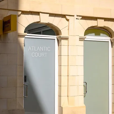 F9 1, Private Double With Private Bathroom In Shared Flat