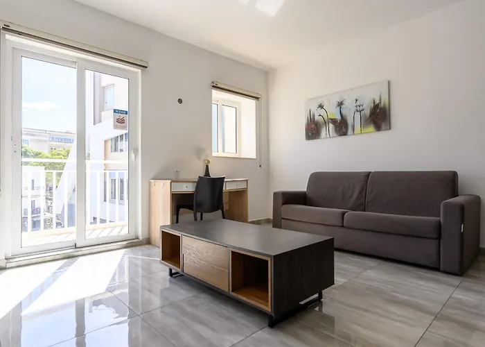 Homestay F9 1, Private Double With Private Bathroom In Shared Flat