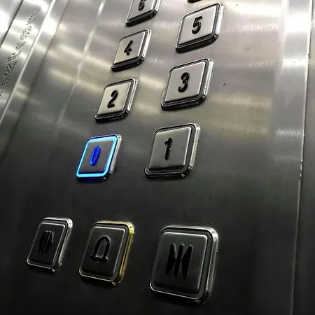 F9 1, Private Double With Private Bathroom In Shared Flat