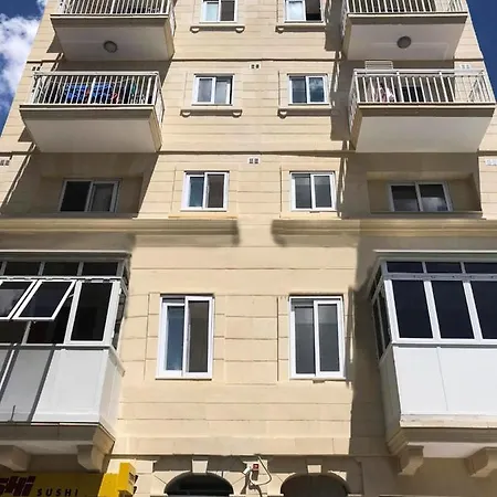 F9 1, Private Double With Private Bathroom In Shared Flat