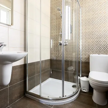 F9 1, Private Double With Private Bathroom In Shared Flat Homestay szállás Msida