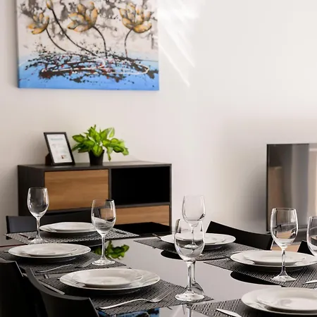F9 1, Private Double With Private Bathroom In Shared Flat Privatunterkunft *