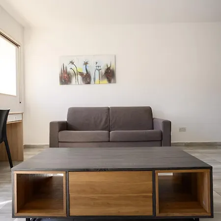 F9 1, Private Double With Private Bathroom In Shared Flat Privatunterkunft Msida