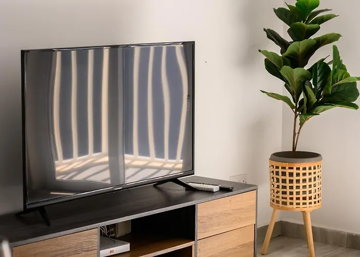 F9 1, Private Double With Private Bathroom In Shared Flat *